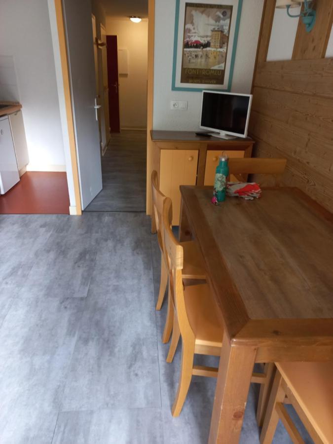 Studio Cabine 4 Places Le Pedrou Font-Romeu-Odeillo-Via Eksteriør bilde